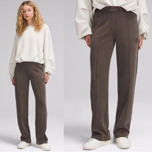 Lululemon x Peloton Softstreme Lounge Pintuck Pant in Espresso